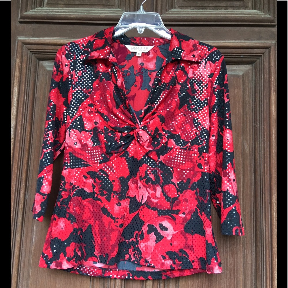 NWOT Uniform John Paul Richard embellished blouse